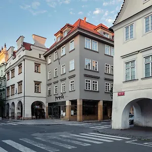 Szálloda Perla, Prága