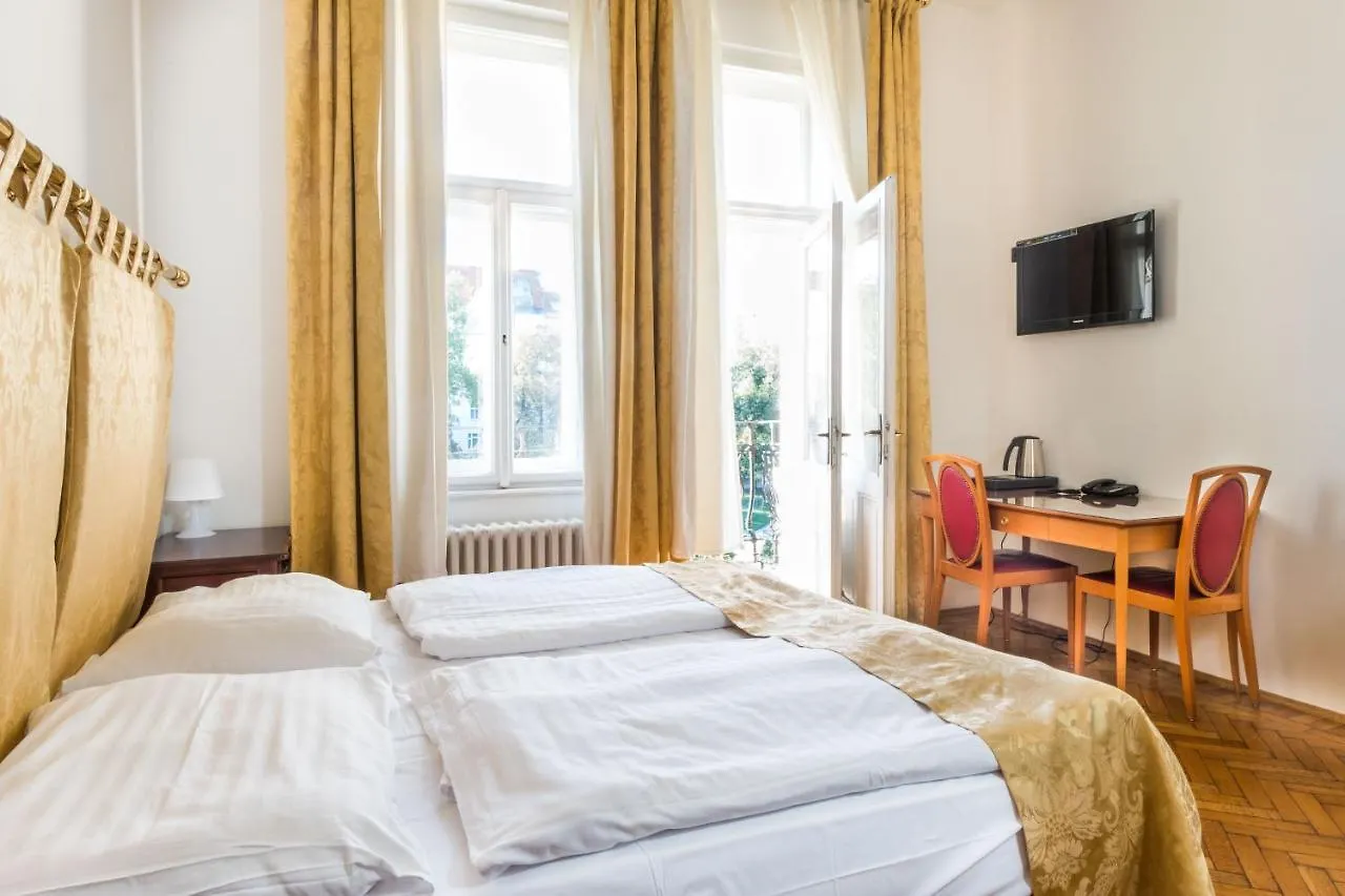 **** Hotel La Fenice Prague Czech Republic