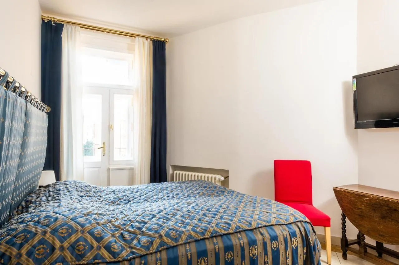 **** Hotel La Fenice Prague Czech Republic